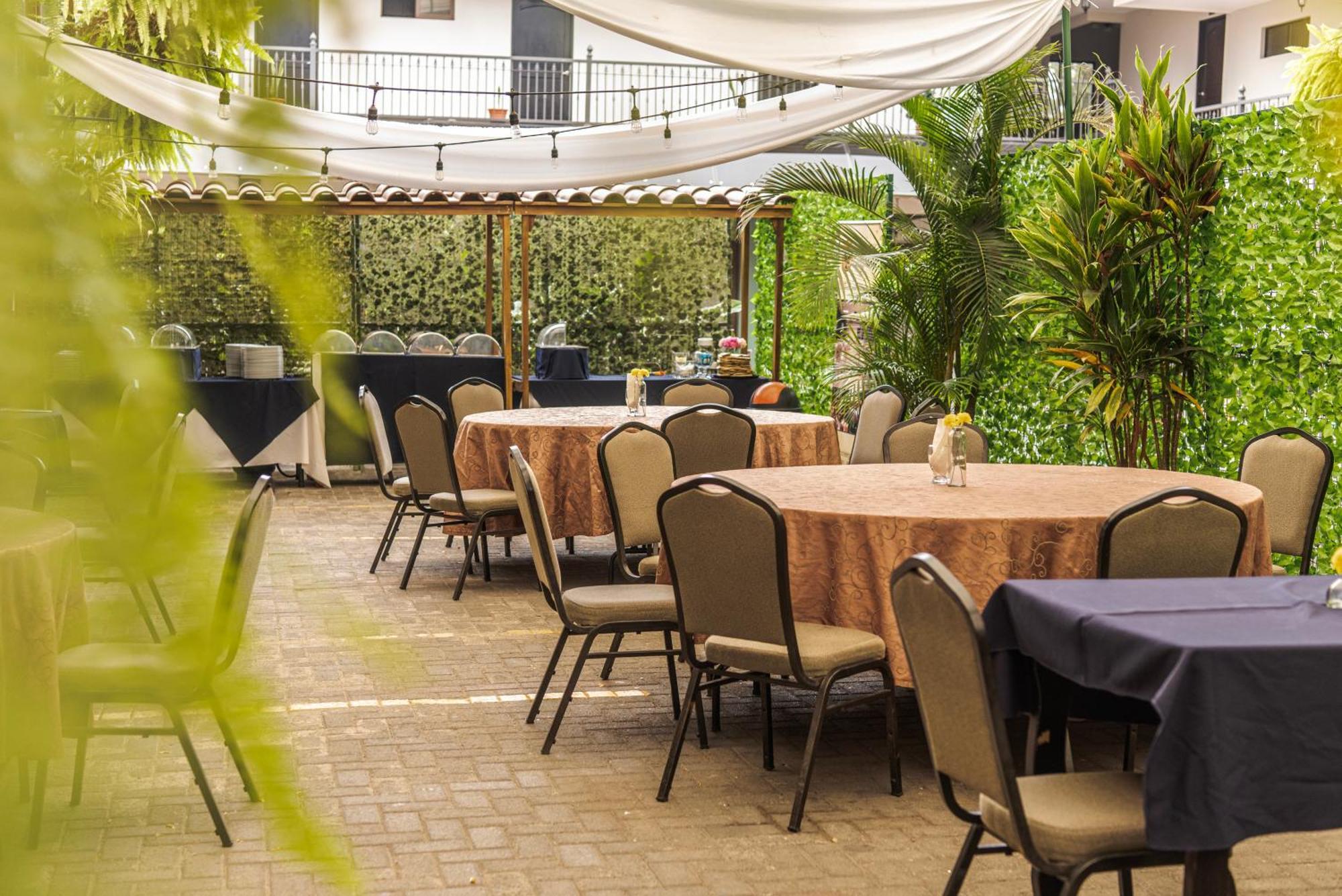 Hotel Y Restaurante El Guarco Cartago Exterior foto